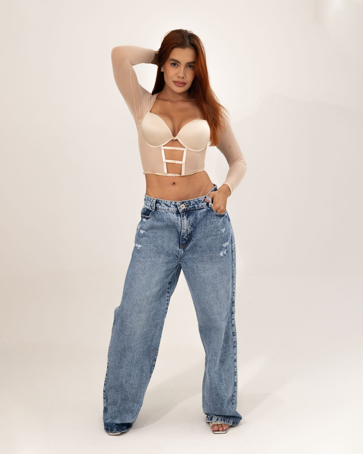 crop top manga larga con transparencias