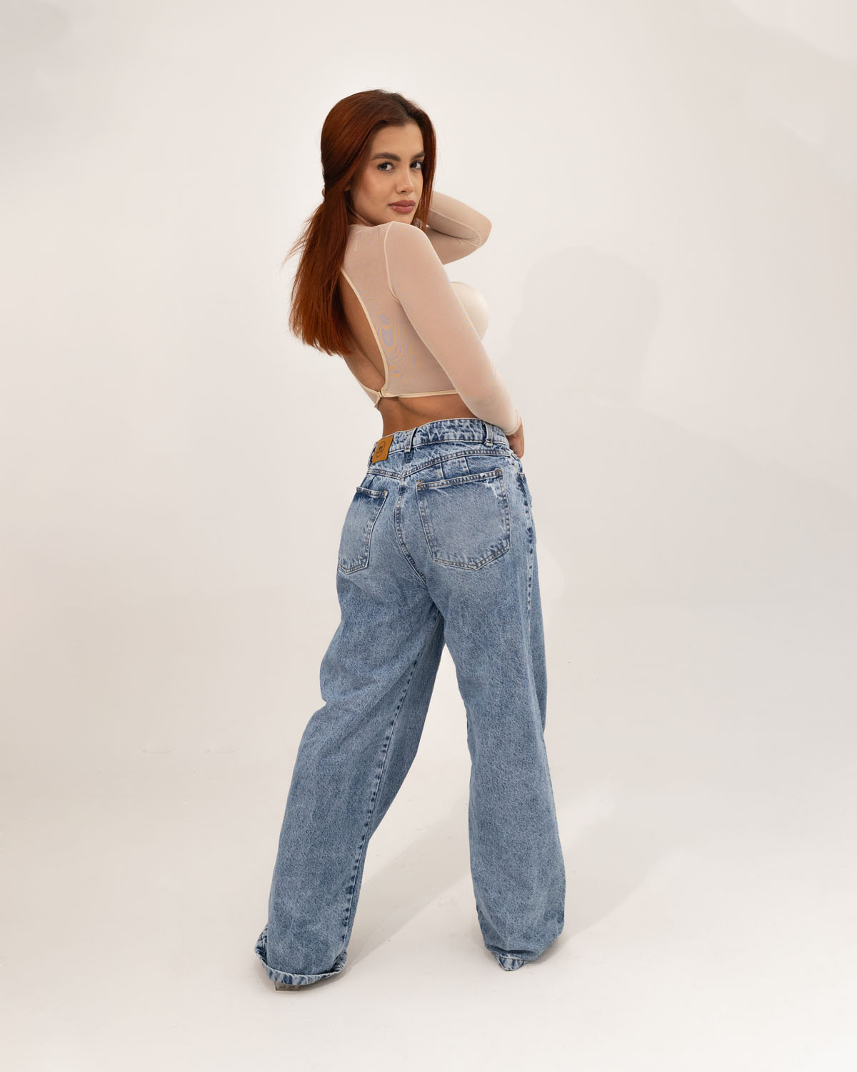Crop Top Manga Larga con Transparencias
