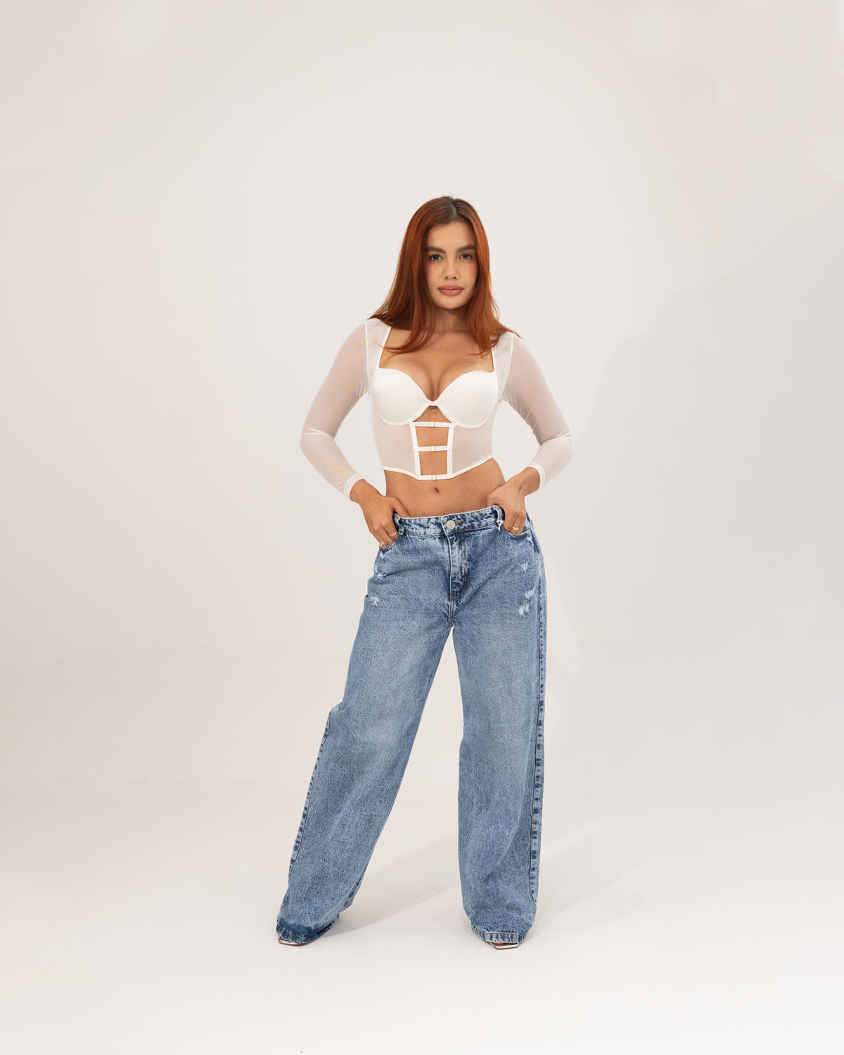 crop top manga larga con transparencias