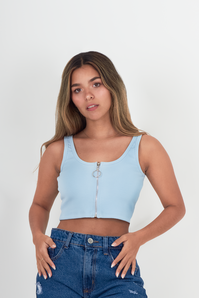 Crop top básico con cremallera