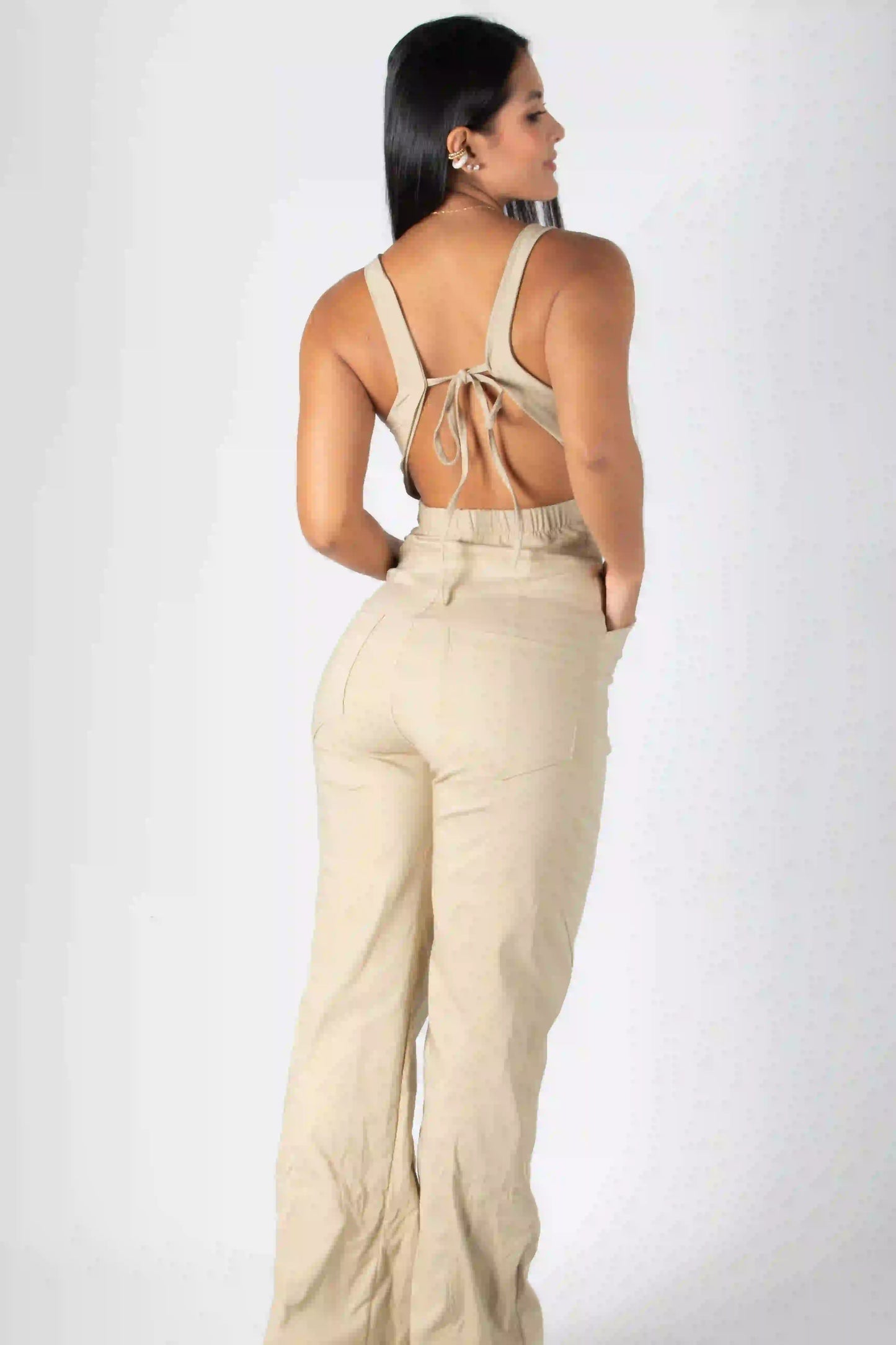 ENTERIZO DE PANTALON CON BLUSA CON TIRAS