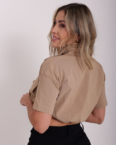 Blusa corta imagen 4