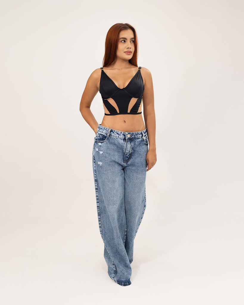 Crop transparente nude
