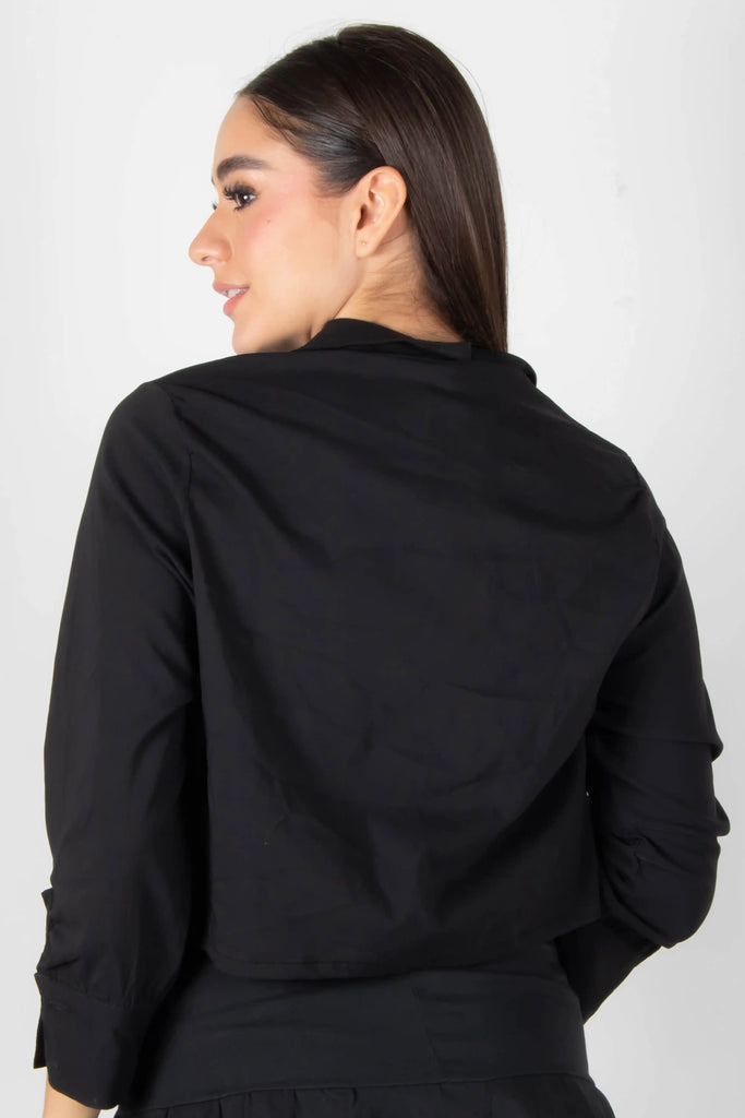 BLUSA TIPO CAMISERA MANGA LARGA CON AJUSTE EN BOTONES