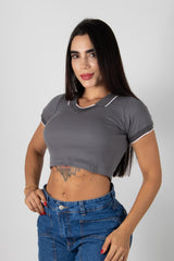 CAMISETA CROP TOP TIPO POLO