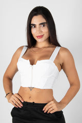 CROP TOP DE COPAS Y CREMALLERA DELANTERA