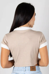 BLUSA TIPO CAMISERA MANGA CORTA CON ESCOTE