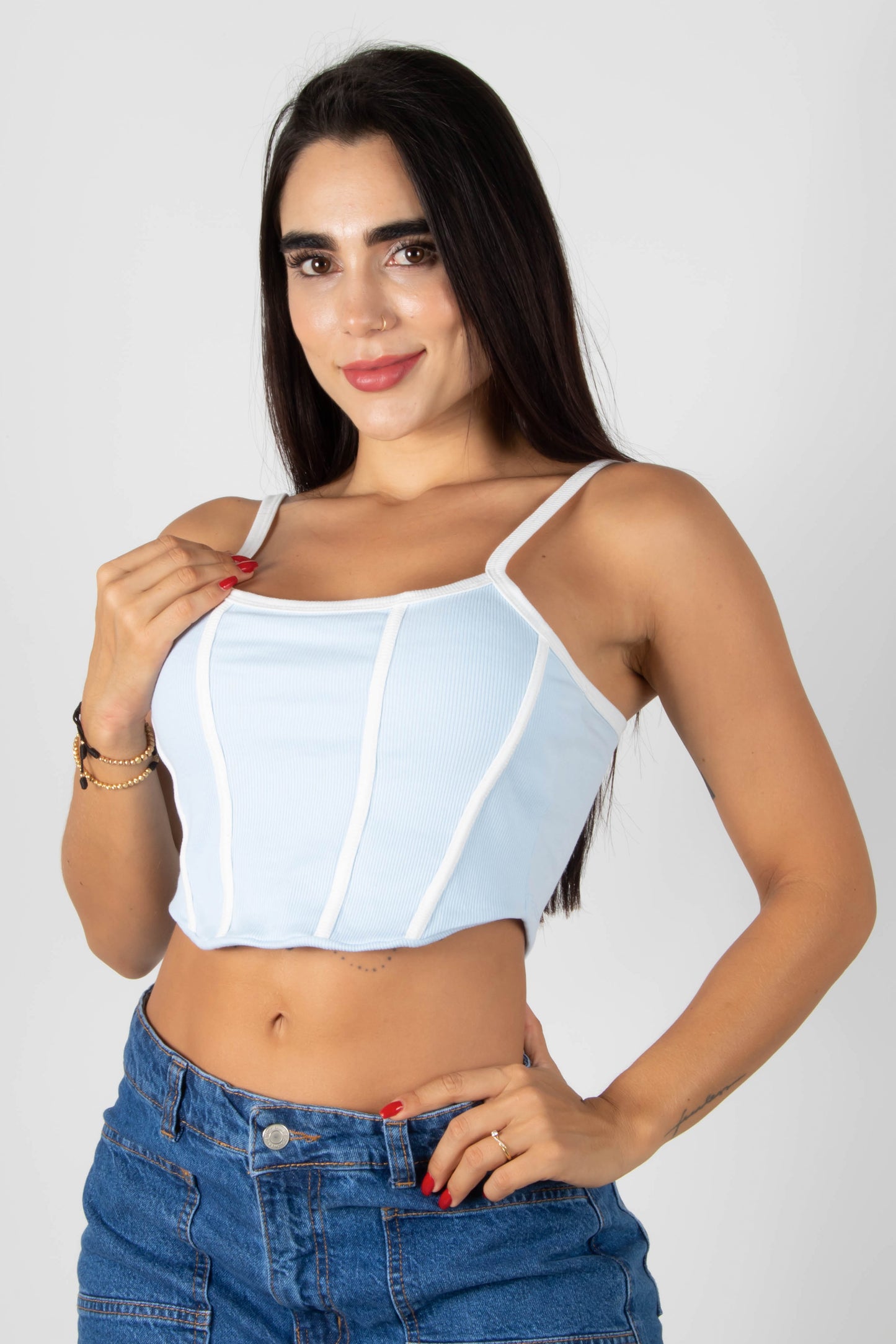 CROP TOP TIPO CORSET CON LINEAS DE DECORACION