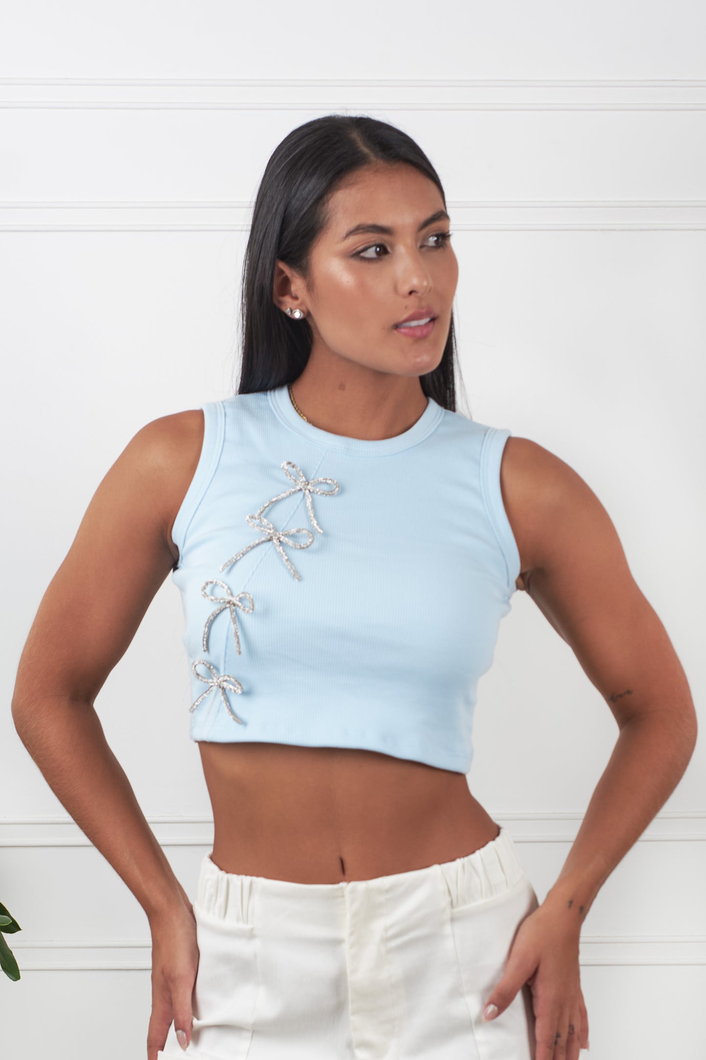 Crop top tipo esqueleto con brillos