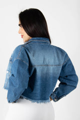 CHAQUETA CORTA EN DENIM MANGA LARGA