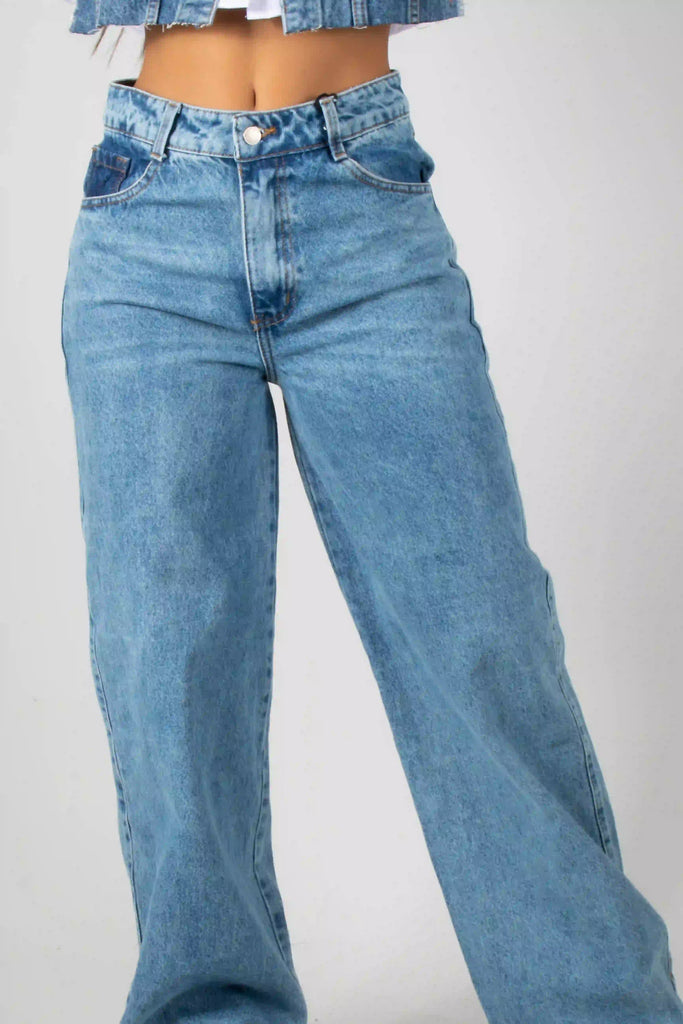 JEAN EN DENIM BOTA RECTA