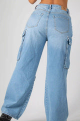 JEAN EN DENIM TIPO CARGO