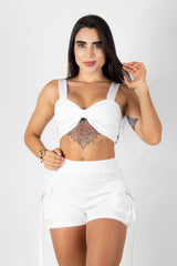 CONJUNTO DE SHORT TIPO CARGO CON CROP TOP