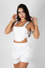 CONJUNTO DE SHORT TIPO CARGO CON CROP TOP TIPO CORSET