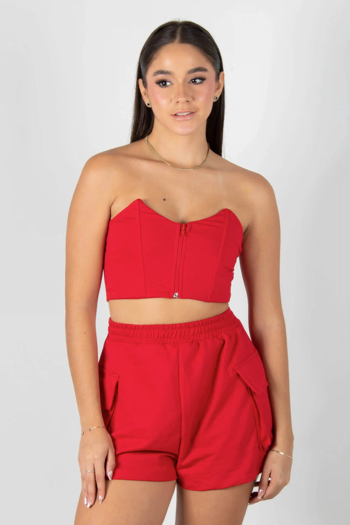 Set Top Strapless con Cremallera y Short Cargo