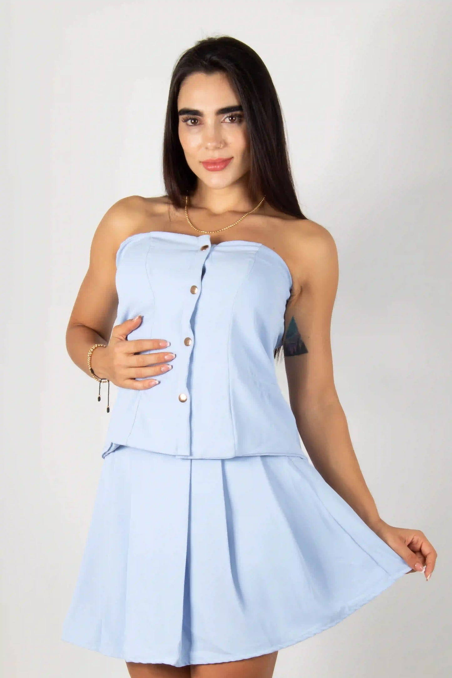 CONJUNTO DE FALDA CON BLUSA CON BOTONES