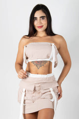 CONJUNTO DE FALDA TIPO CARGO CON CROPTOP STRAPLESS