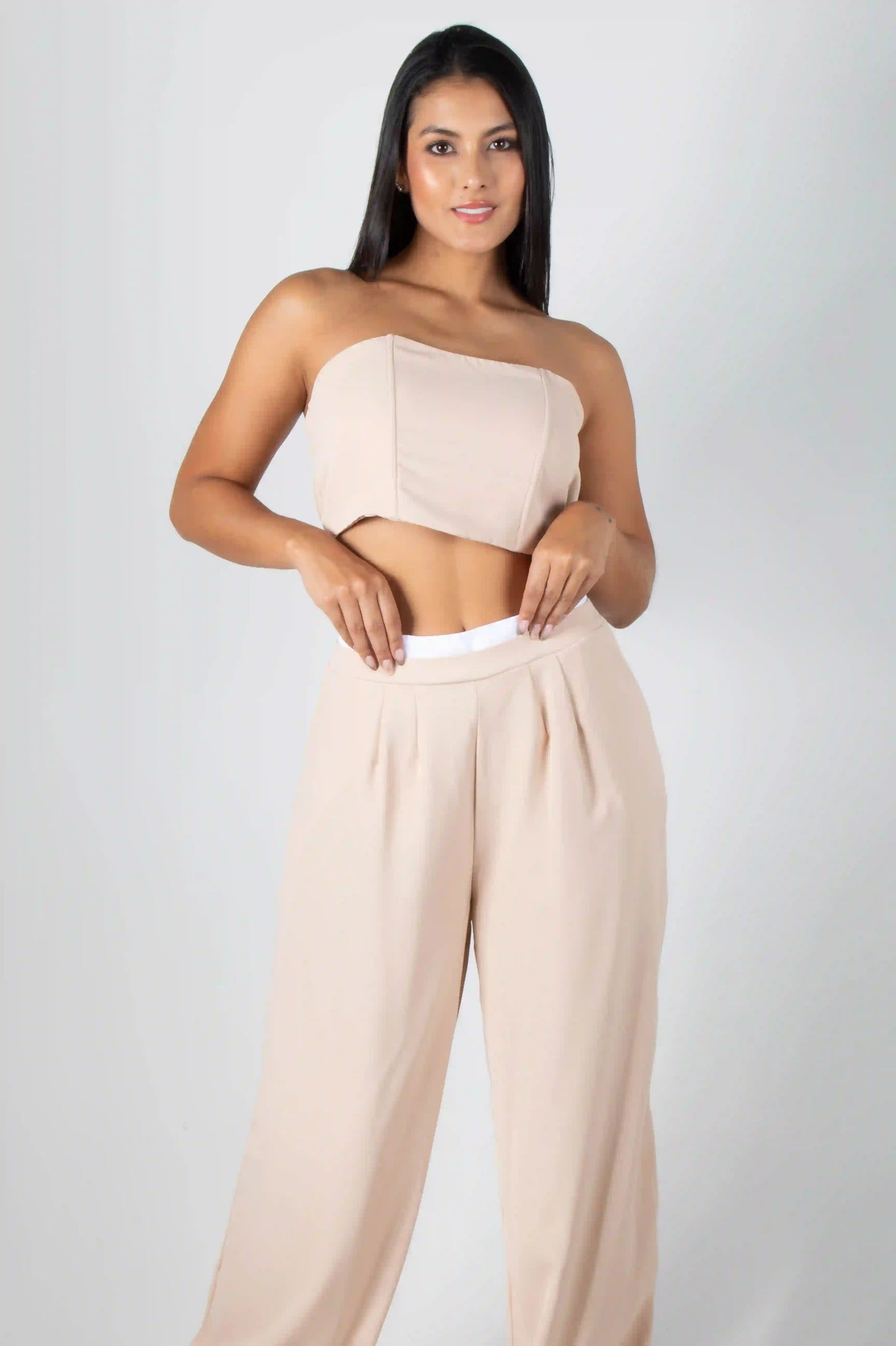 CONJUNTO DE CROPTOP TIPO CORSET Y PANTALON CON ELONGACION