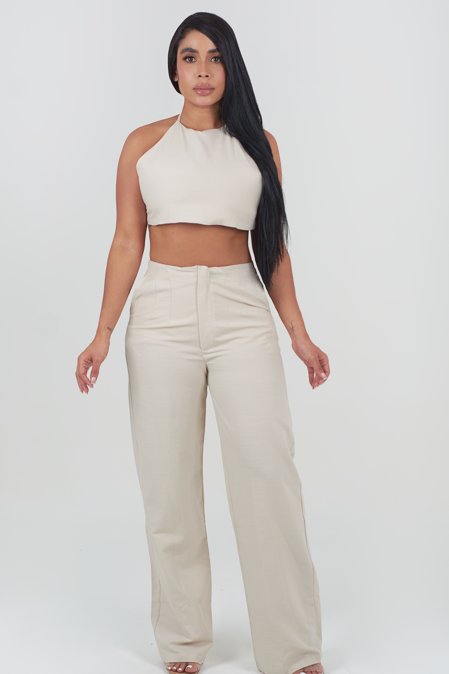 SET DE TOP CON ESCOTE Y PANTALON BOTA RECTA