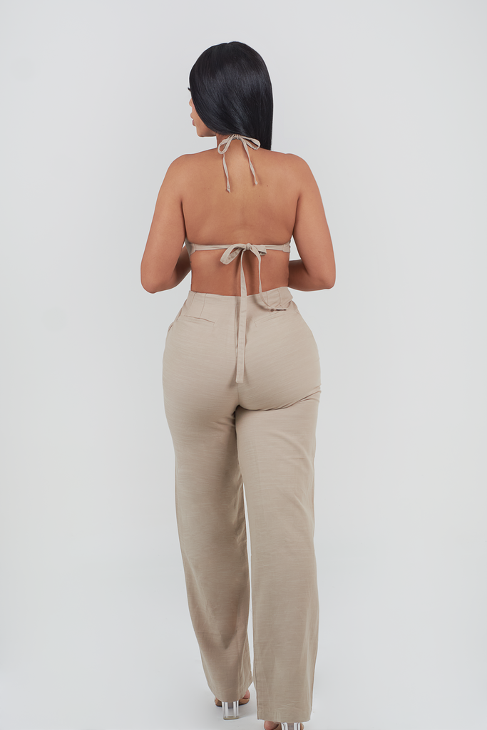 SET DE TOP CON ESCOTE Y PANTALON BOTA RECTA