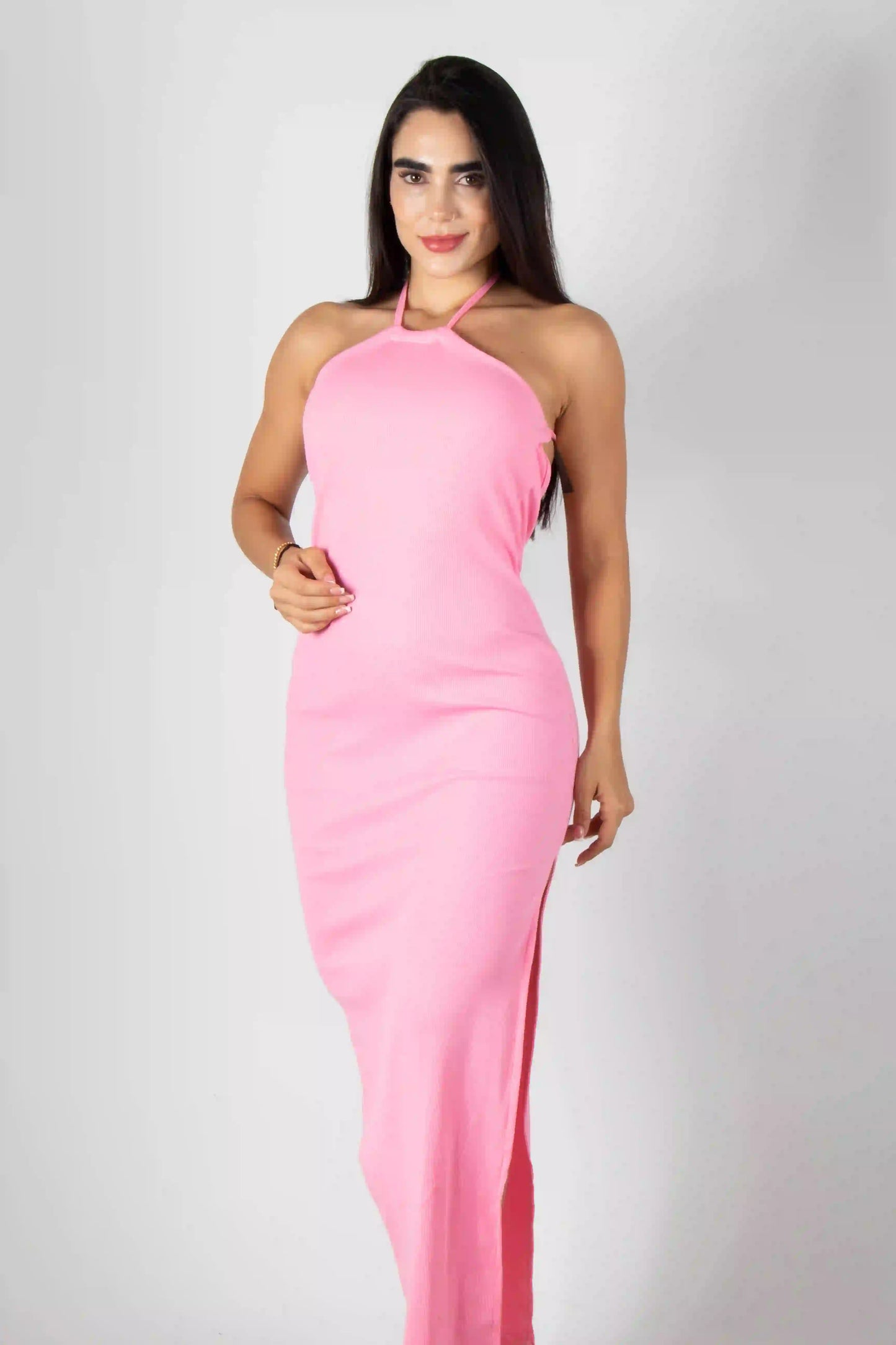 VESTIDO LARGO CON ESCOTE POSTERIOR CON TIRAS DE AJUSTE